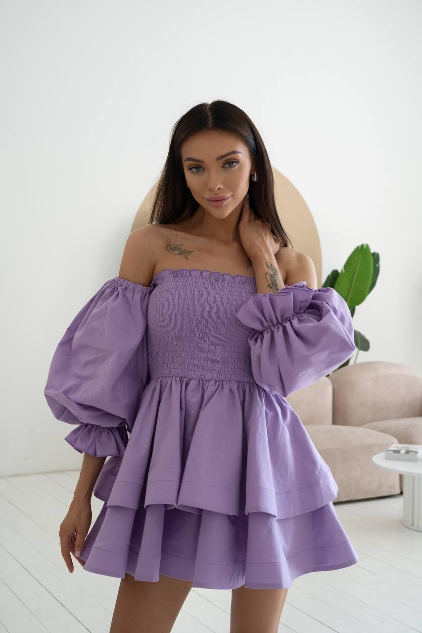 Жіноча коротка льняна бузкова сукня з відкритими плечима, фото 1