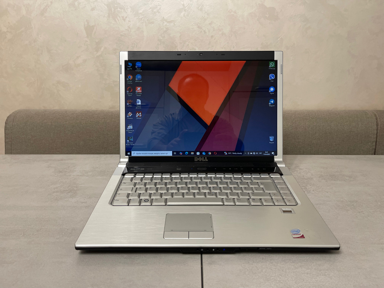 Ноутбук Dell XPS M1530, 15,4", Intel Core 2 Duo T9300, 4GB, 120GB SSD