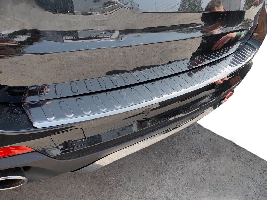 Накладка на задній бампер (Carmos) для BMW X5 F-15 2013-2018 рр