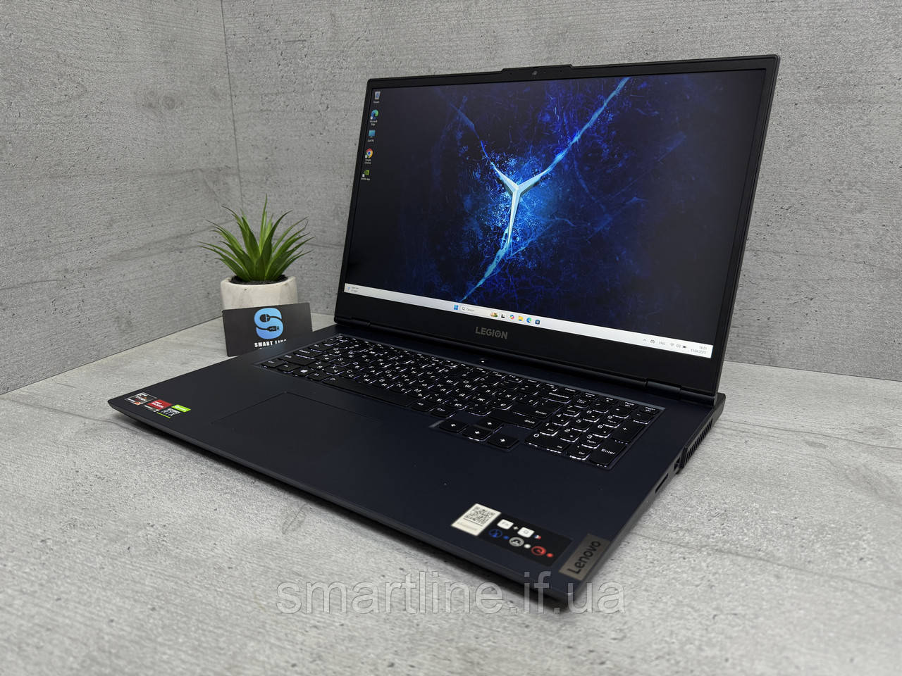 Ігровий ноутбук Lenovo Legion 5 17ACH6H Ryzen 7 5800H 144Hz RTX 3060 1tb ssd 17.3"