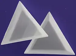 Тарілочка для бісера трикутна