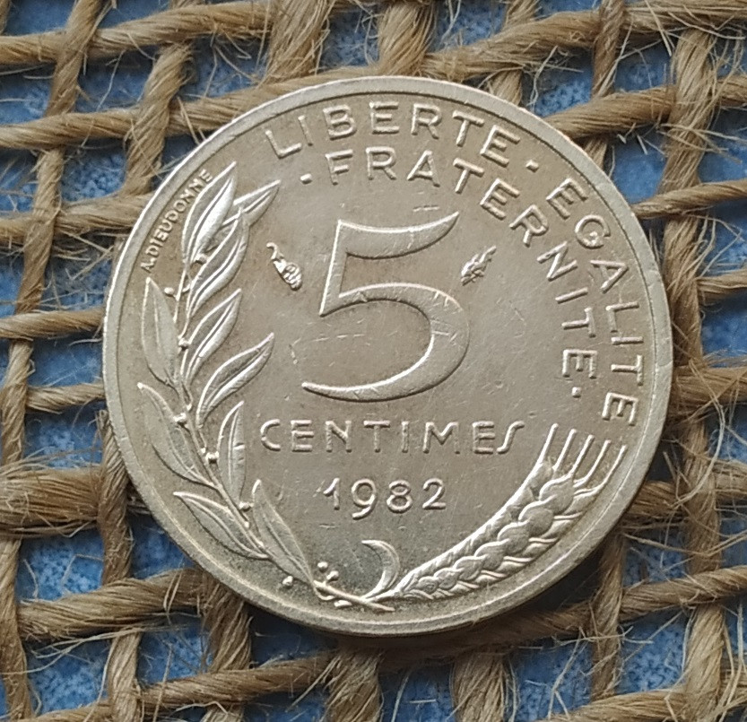 5 сантимiв 1982 року францiя