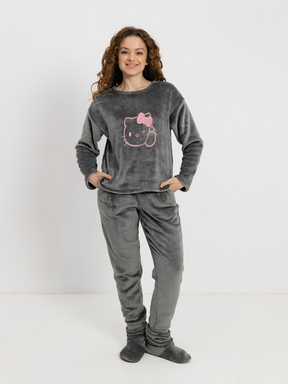 Тепла зручна махрова жіноча піжама з індивідуальною іменною вишивкою сіра, Турецькі теплі піжами