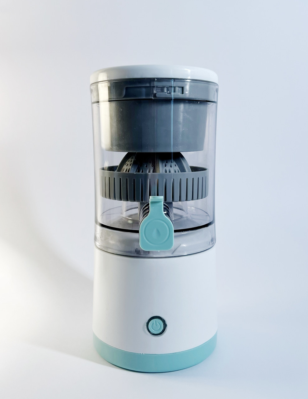 Акумуляторна соковичавниця Citrus Juicer Портативна електронна мінівичавниця для цитрусових і ягід Лучшая цена