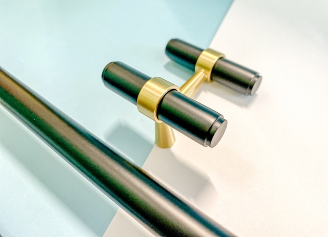 Серія меблевих ручок Brass Black&Gold