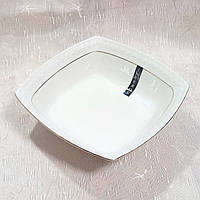 Салатник квадратний порцеляновий Interos "Снігова королева" 011617-А 7" (750 мл, 18 см)