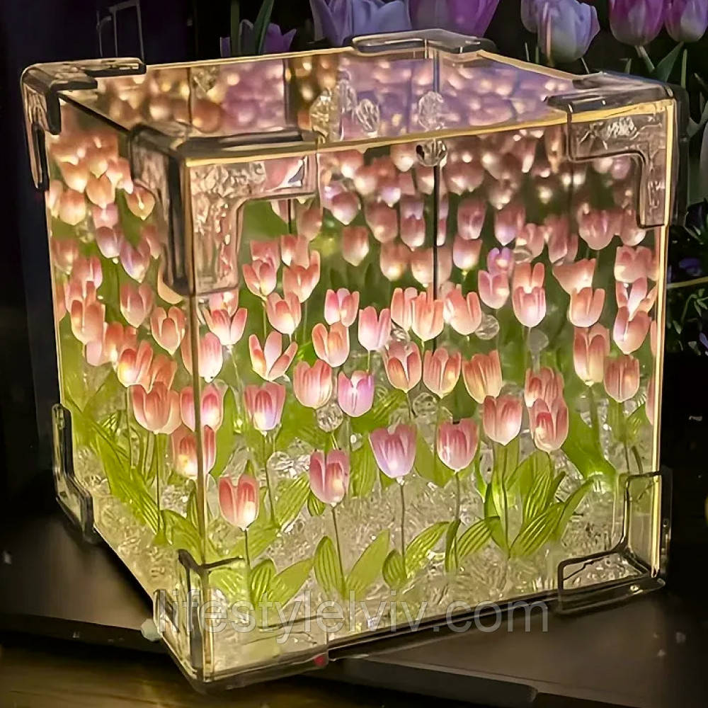 Зібраний нічник Нескінченні Тюльпани, 10х10см, у Подарунковій коробці, від батарейок / Світильник тюльпани, фото 1