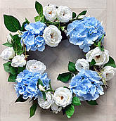 Декоративний вінок з штучних квітів Англійський сад: гортензія і троянди, 50 см