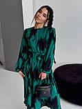 Зелене плаття з чорним принтом з американського крепу з поясом на гумці, фото 6