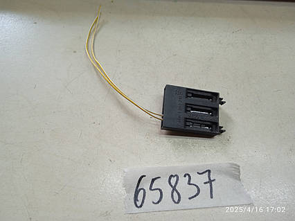 Фішка проведення для автомобіля BMW E38 000065837