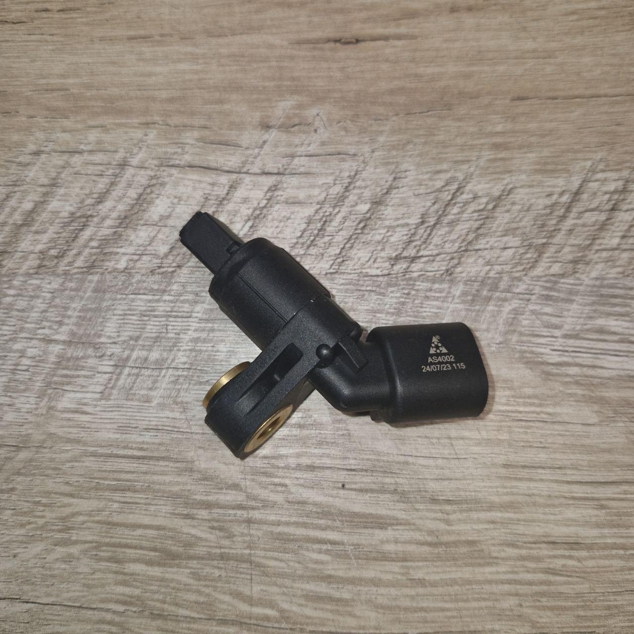 Датчик ABS передній правий AUTLOG AS4002 VOLKSWAGEN GOLF, PASSAT 97->