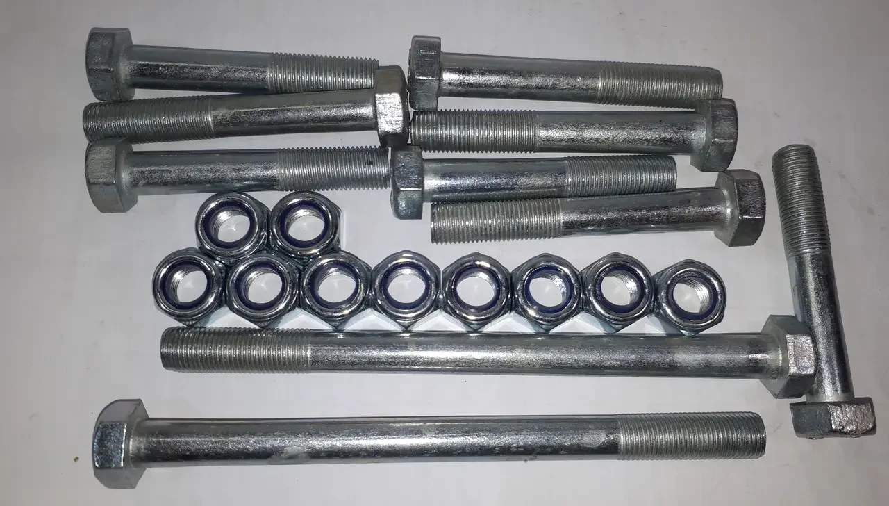 Ремкомплект металовироби болти реактивних тяг 12 70/80/160 з гайками ВАЗ Нива Тайга 2121 21213
