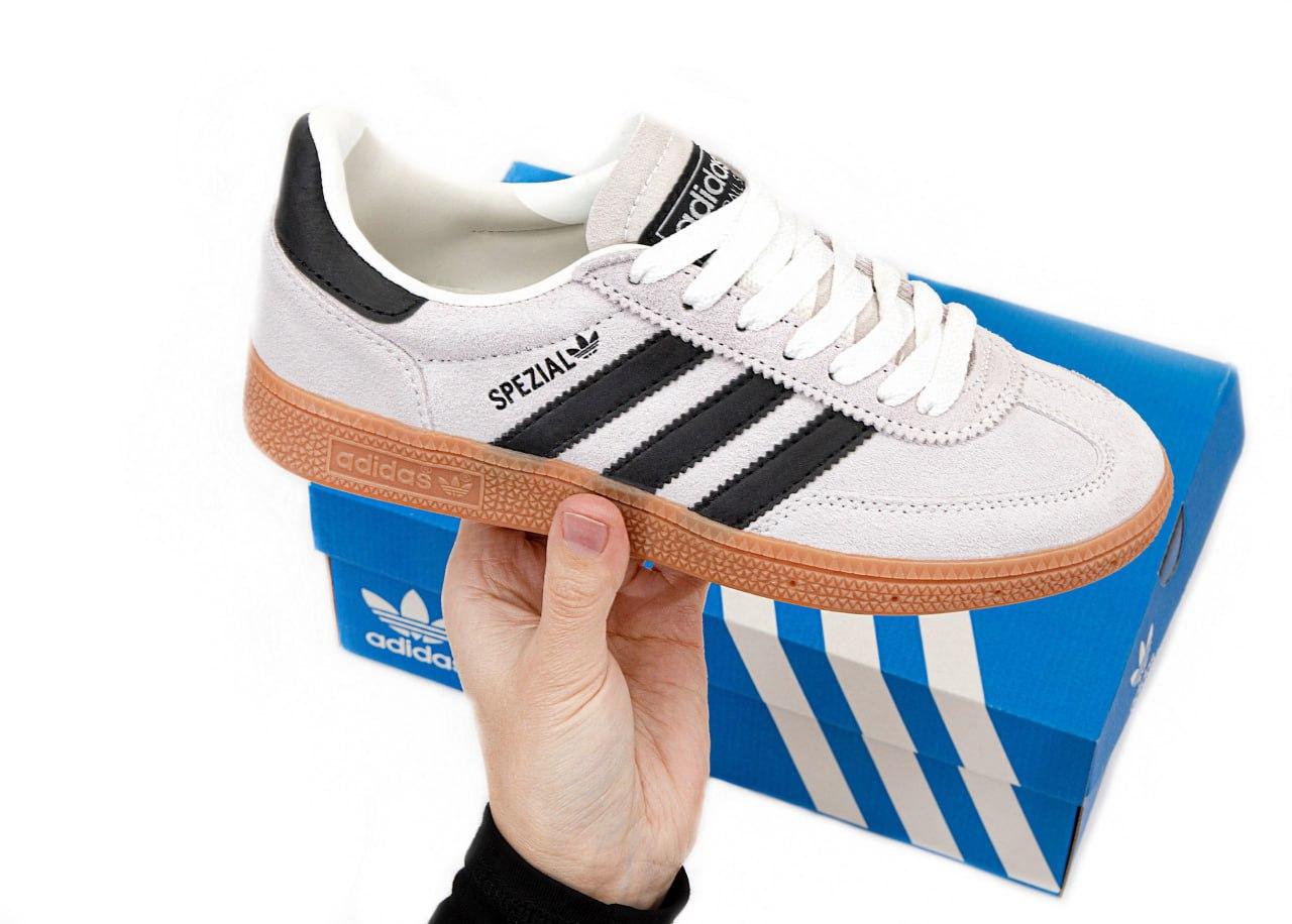 Жіночі сірі Кросівки Adidas Spezial