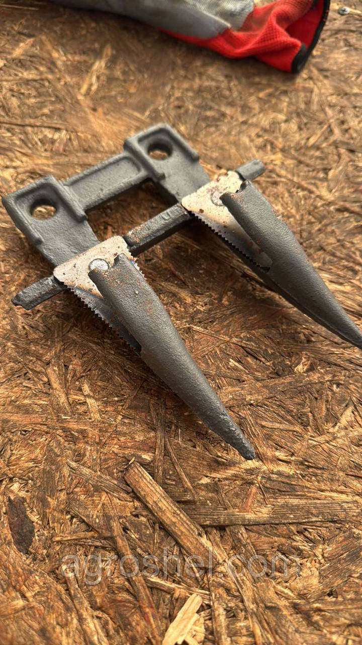 Палець подвійний протирізальний різального апарату ДОН-1500А/Б, фото 1