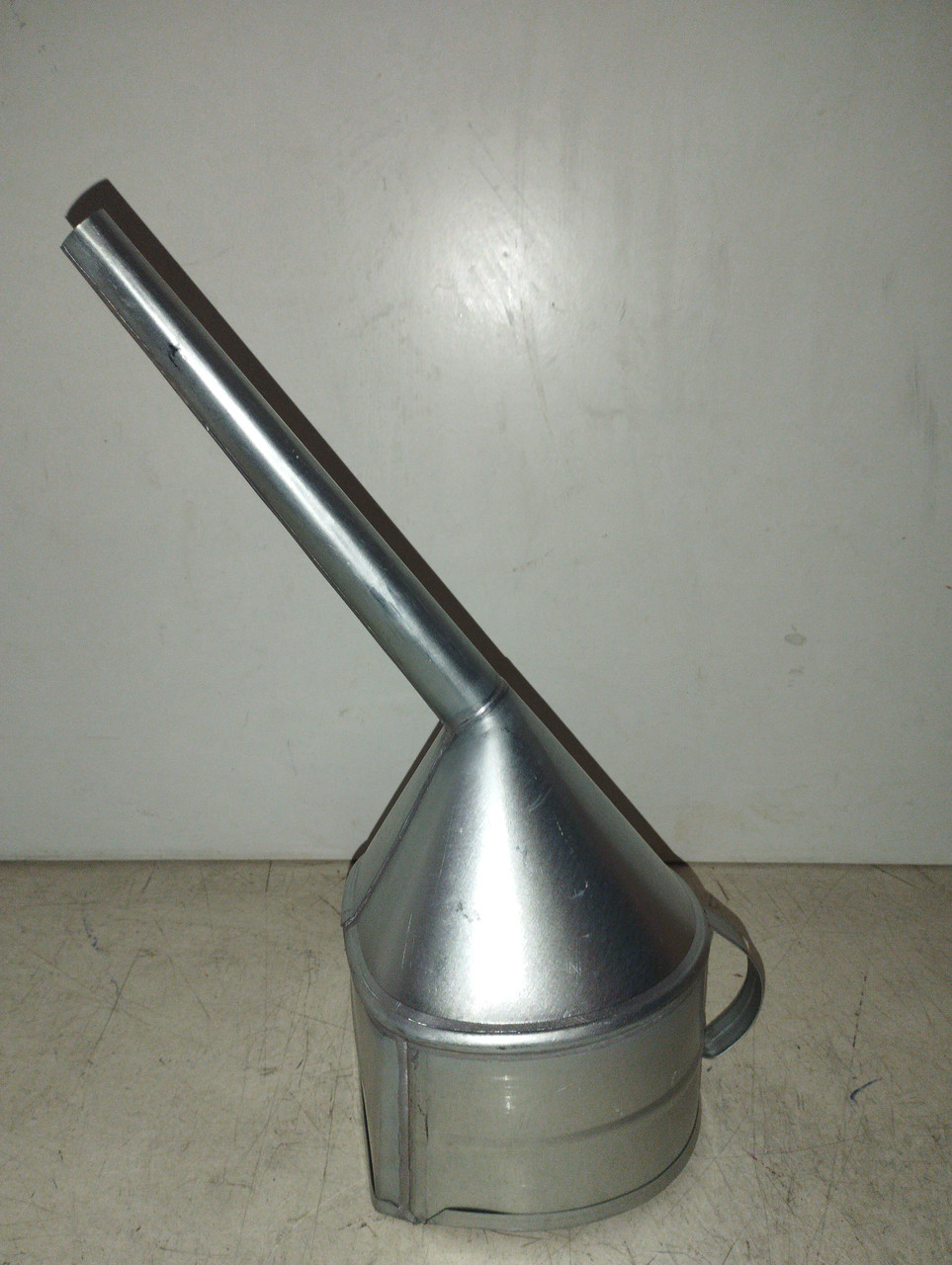 Лійка під паливо тонкий носик (косая) "під клапан Іномарки", фото 1