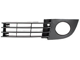 Audi A6 01-03 передня решітка у бампер з протівотуманкамі ліва