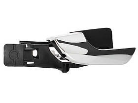 Alfa Romeo Giulietta 2010-внутрішня ручка хром ліва сторона