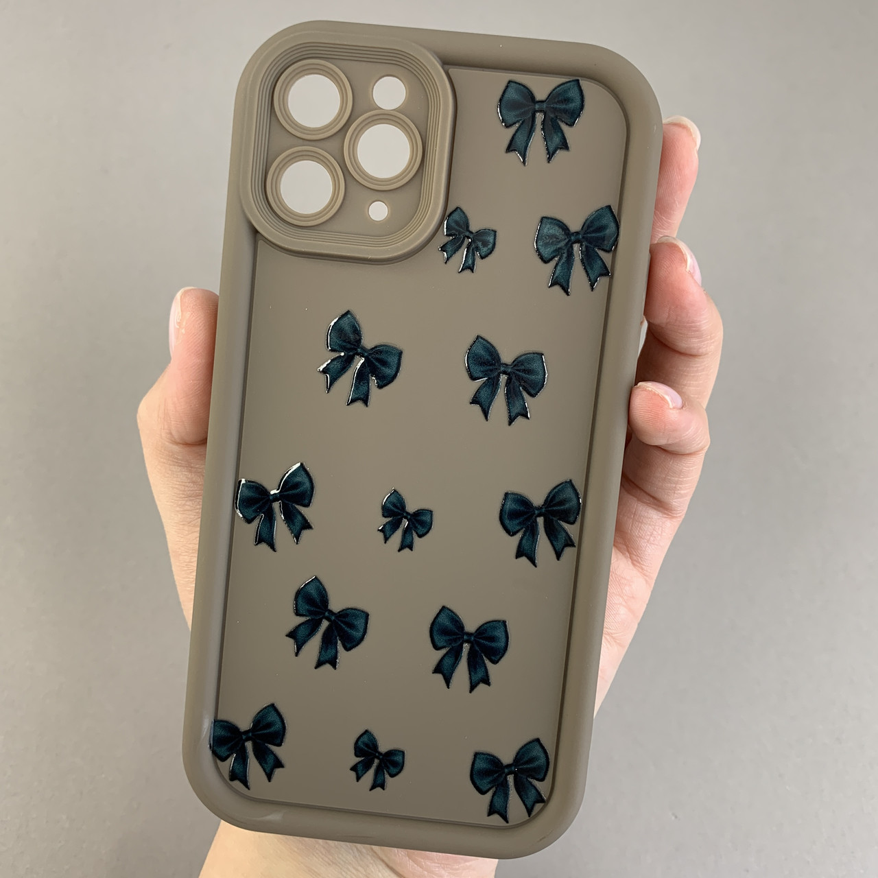 Чохол для Apple iPhone 11 Pro чохол з високими бортами з бантиками на телефон айфон 11 про коричневий q05t