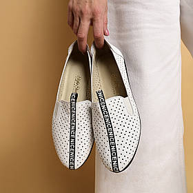 Літні балетки з пефорацією, білого кольору "Style Shoes"