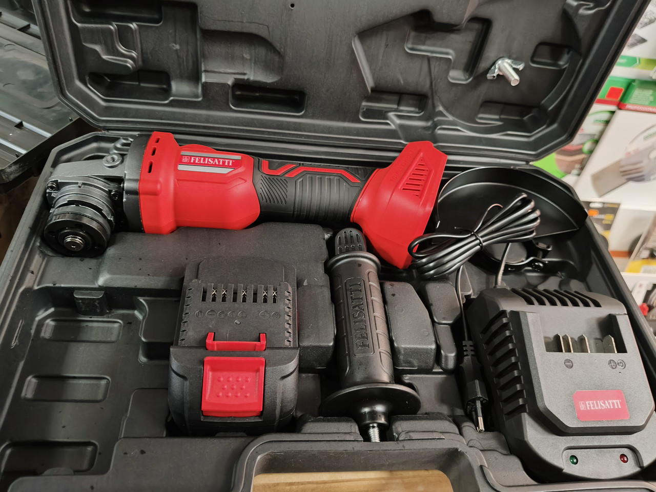 Акумуляторна болгарка Felisatti КШМ-125/18Л3 (+акумулятор +зарядний)