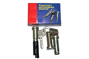 Личинки дверні та багажника 2105, 2107 (2105-6100040)