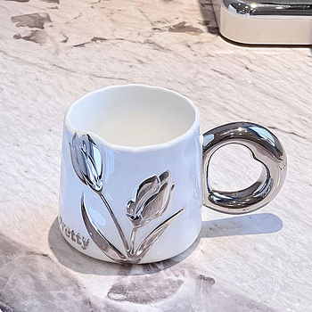 Чашка керамічна з фігурною ручкою 430 мл