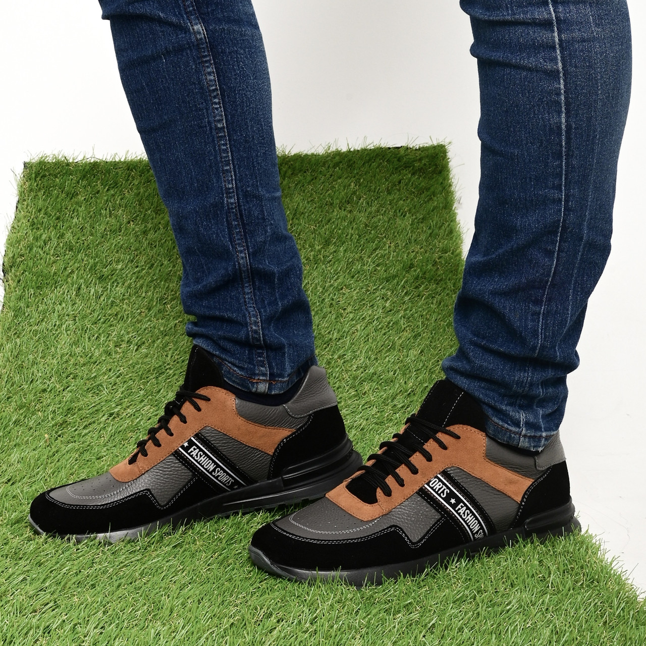 Кросівки чоловічі з натуральної шкіри в сіро-чорних кольорах “Style Shoes”