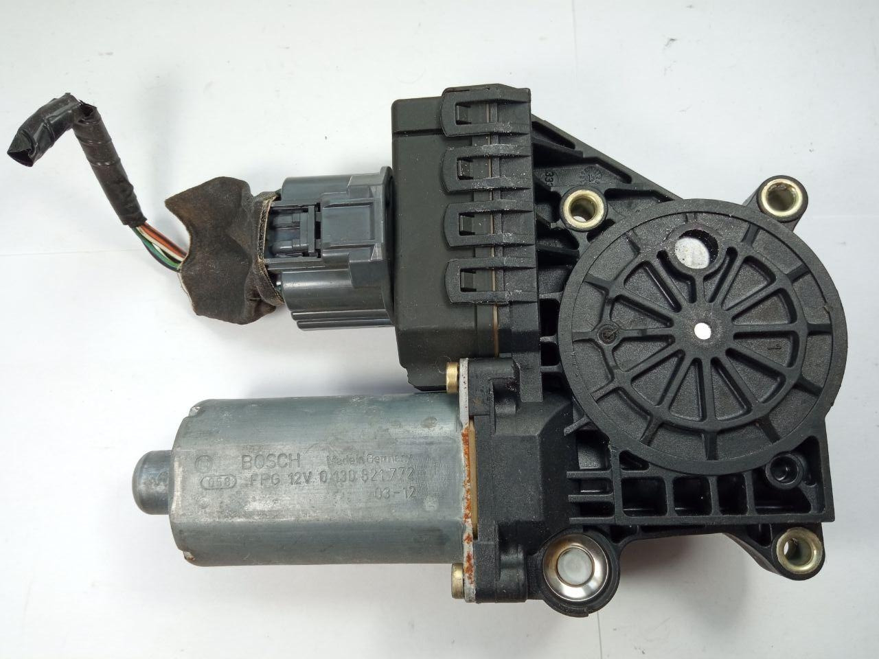 Мотор склопідйомника Bosch 0130 821 772 / 0130821772 / FPG 12V / 03-12 / 0312