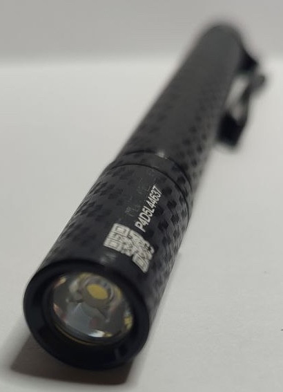 Ліхтар Acebeam PT20 LUXEON HL4X 6500K чорний колір з малюнком із вуглецевого волокна