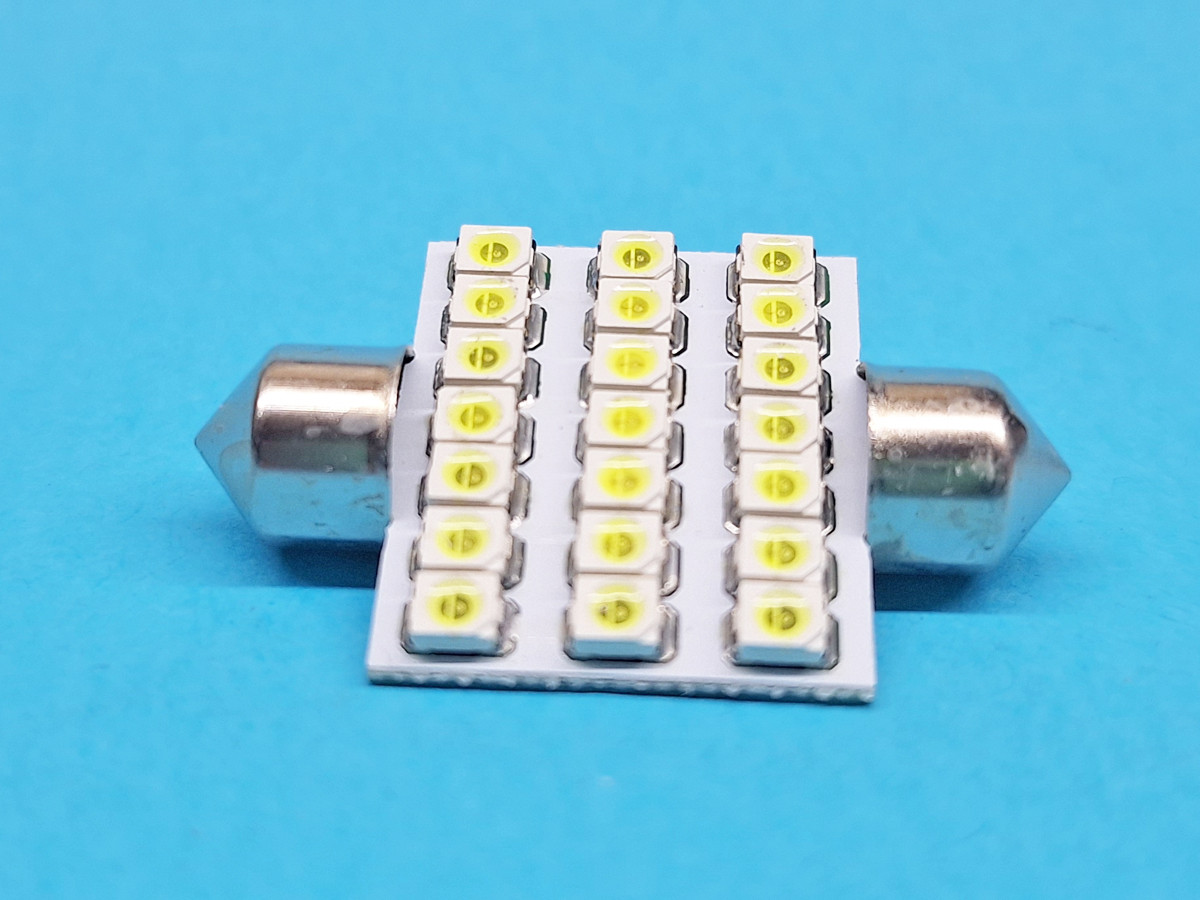 Світлодіодна лампа T11 x 36mm SV8,5 21SMD 3020 12V WHITE