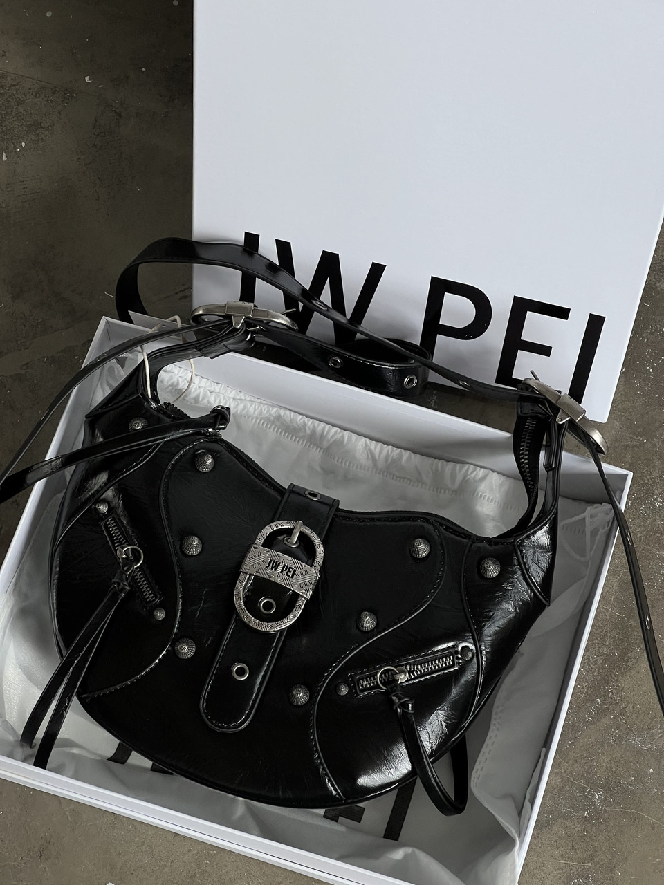 Сумка багет JW PEI - Claret чорний, фото 1