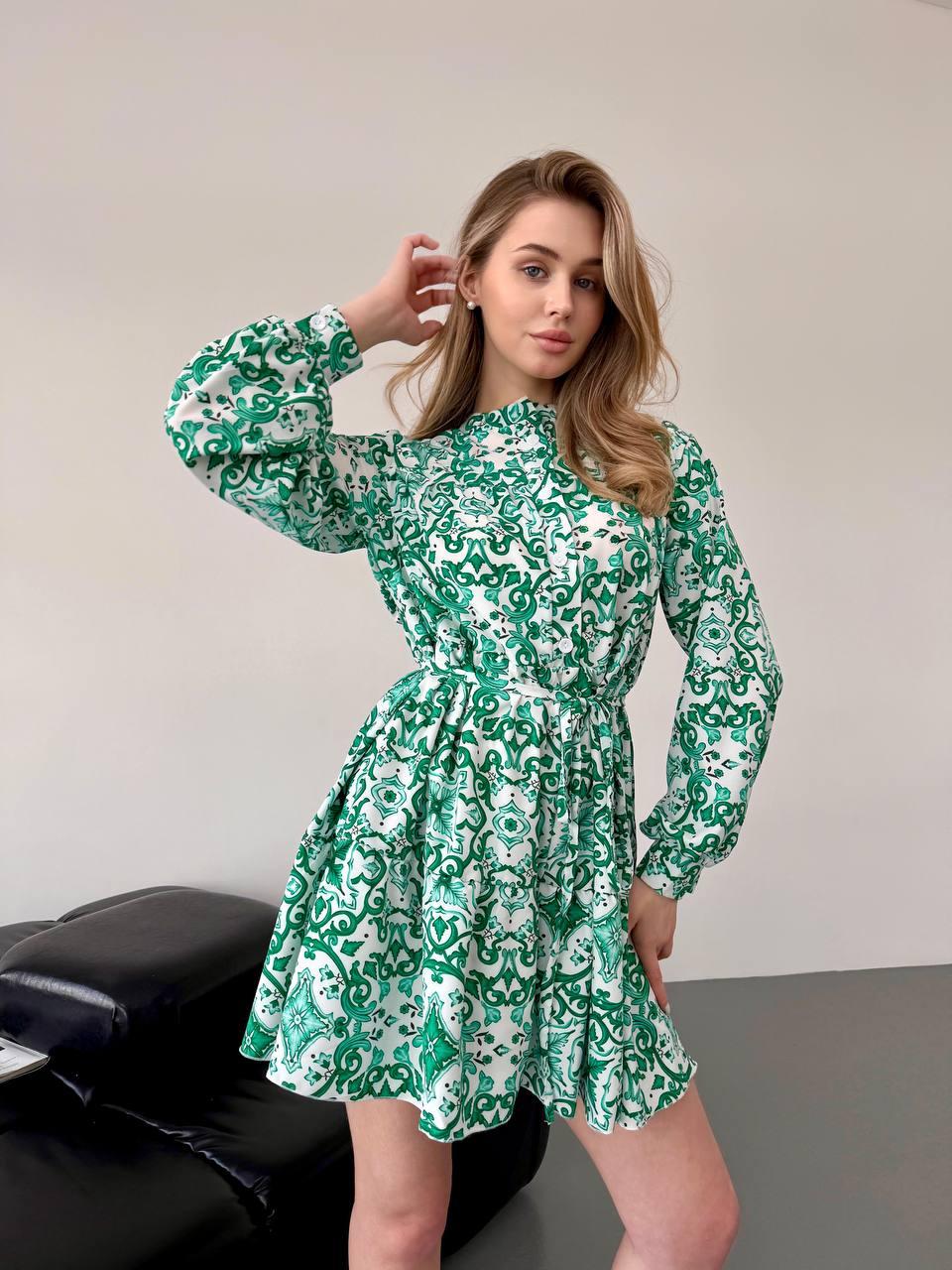 Красива жіночна легка софтова сукня з верхом на гудзиках і талією на зав'язках з етно-принтом, фото 1