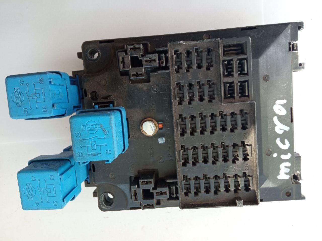 Електронний блок запобіжників Nissan Micra 6F7 / 0313982