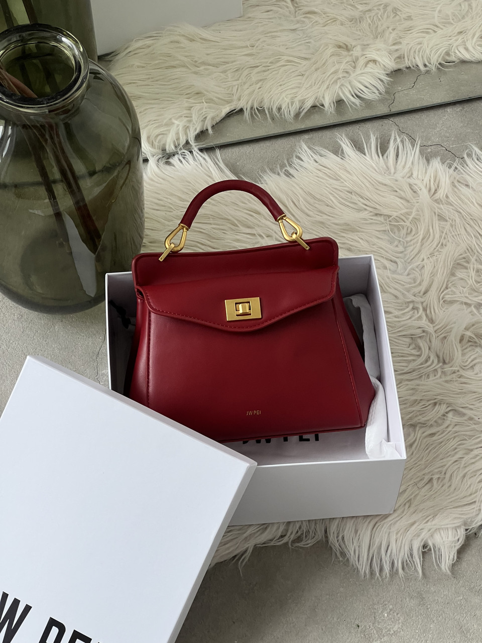 Жіноча сумка JW PEI червоний класичний Lucia Classic Top Handbag, фото 1