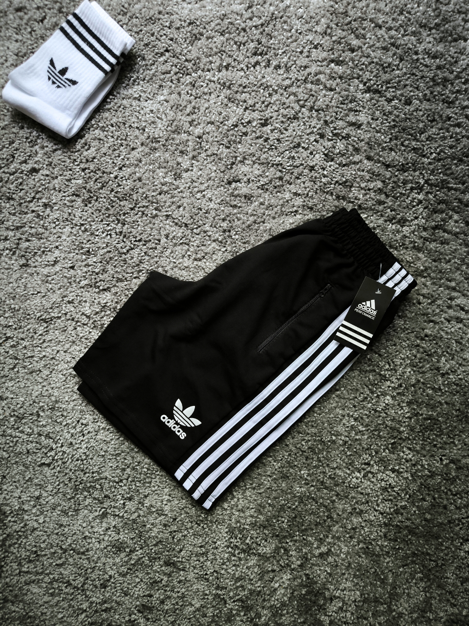 Шорти Adidas чоловічі спортивні трикотажні бриджі з лампасами адідас, фото 1