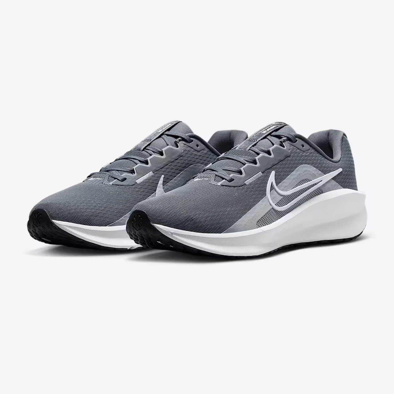 Кросівки чоловічі бігові Nike DOWNSHIFTER 13