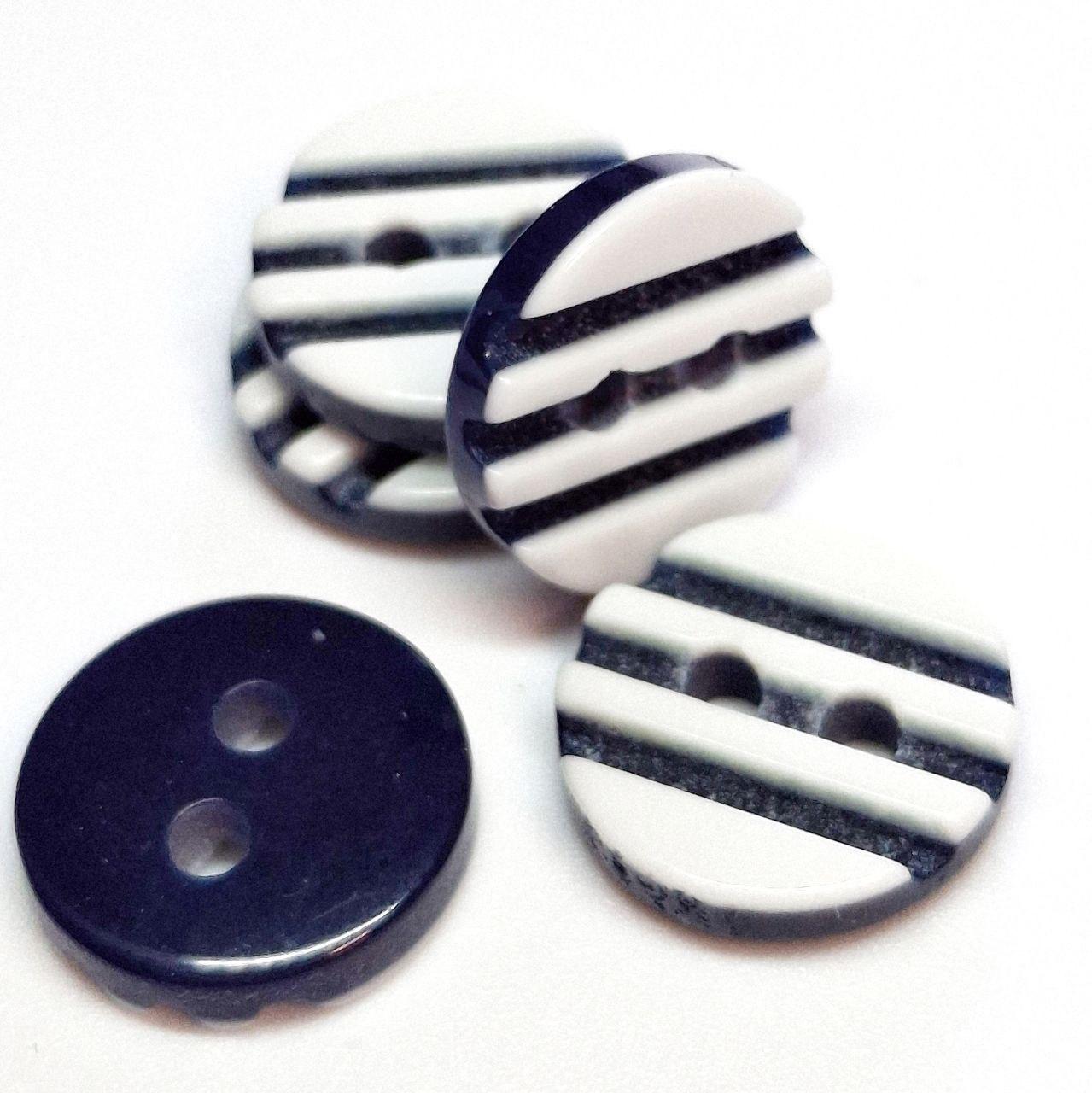 Гудзик круглий біло-темно синя смужка прошивний12мм, фото 1