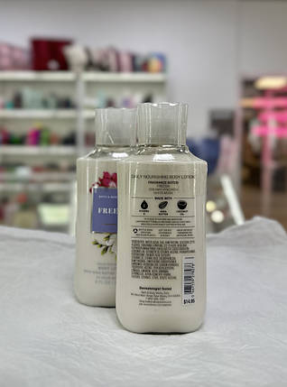 Парфумований лосьйон для тіла Bath and Body Works Freesia Body Lotion 236мл, фото 3