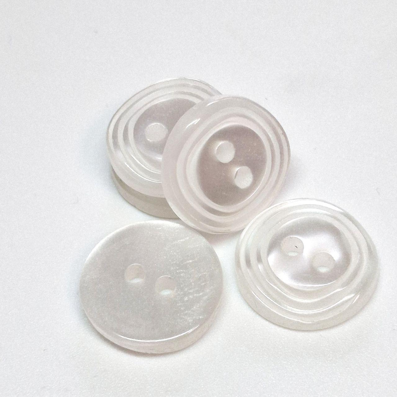 Гудзик круглий перламутровий смужка білий прошивний13мм, фото 1