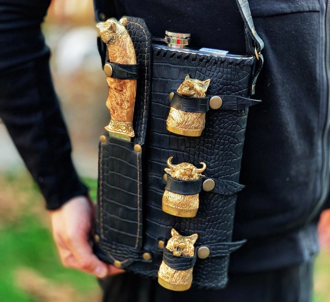 Подарунковий набір для чоловіка з чарками "Мисливський"