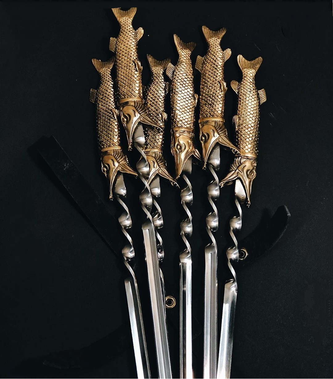 Набір шампурів для шашлику "Царські щуки" в сагайді зі шкіри. 6 шт.