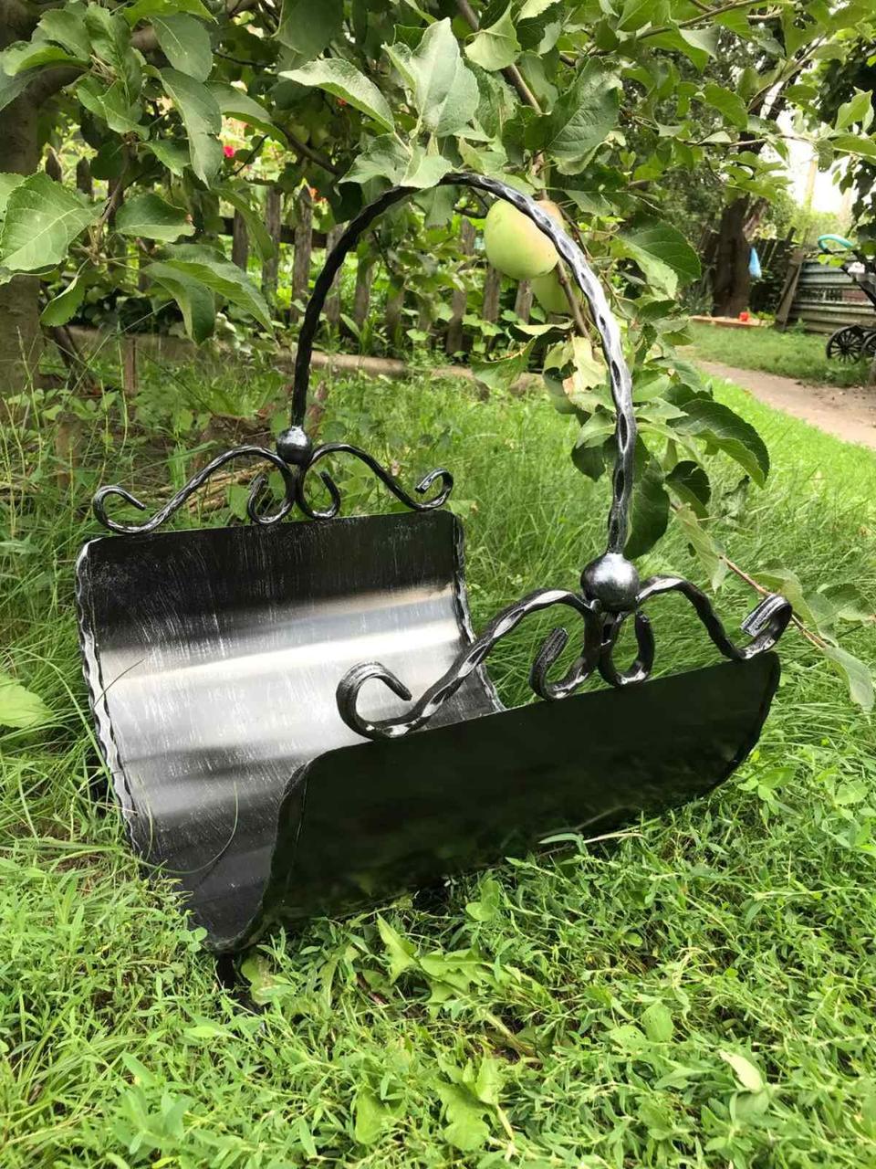 Витончена сталева дровниця, дровник для каміна (відтінок срібло 38х40см)