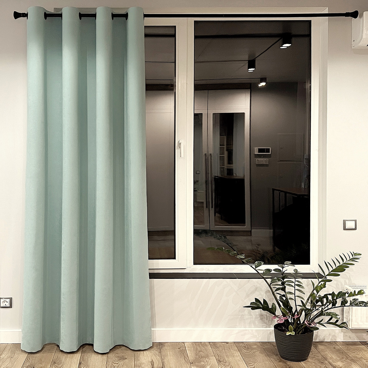 Штора на чорних люверсах 1 шт 140х250 см мікровелюр Світло-бірюзовий, фото 1