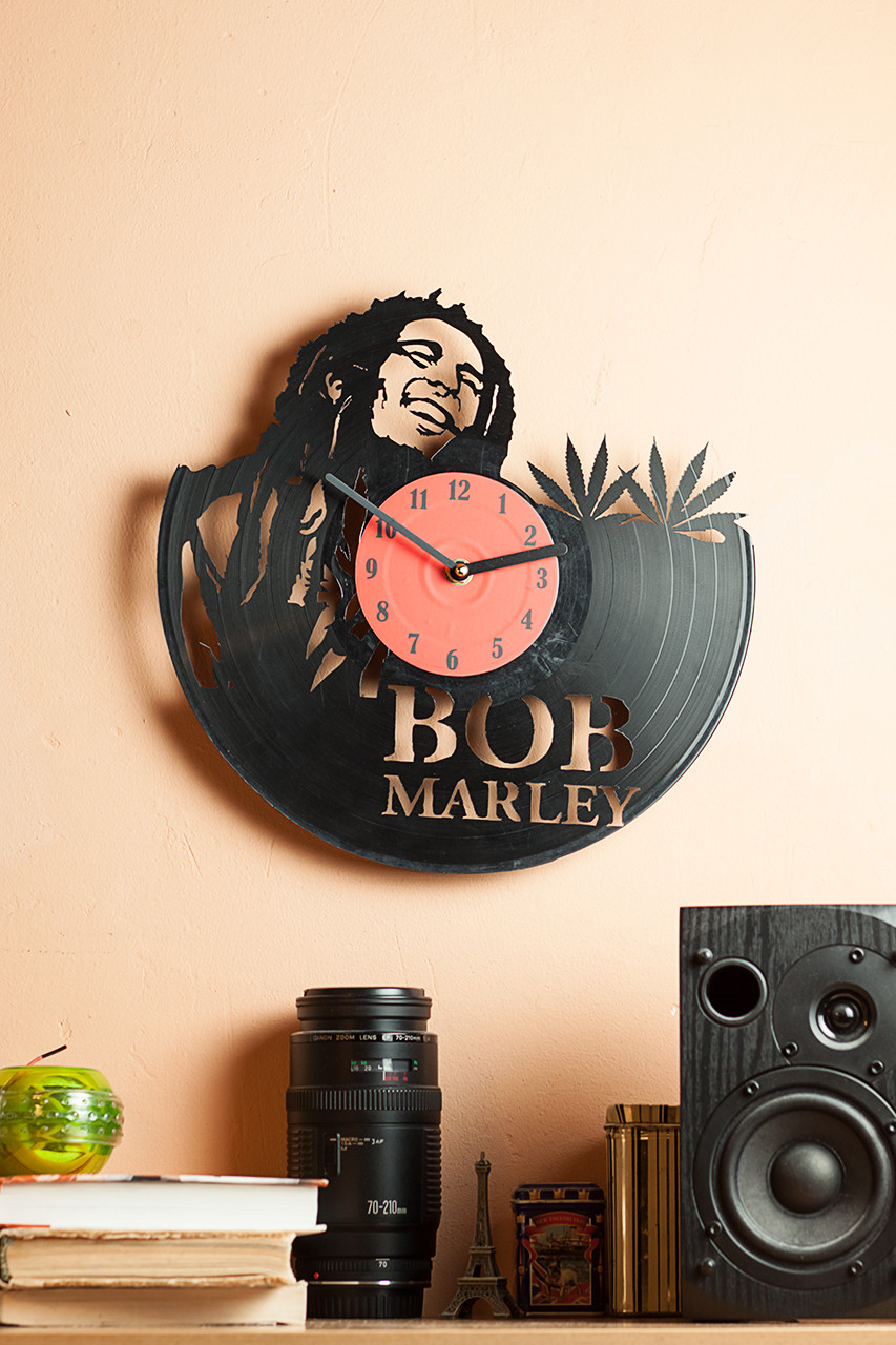 Часы виниловые Bob Marley оригинальный подарок - фото 3 - id-p464039474