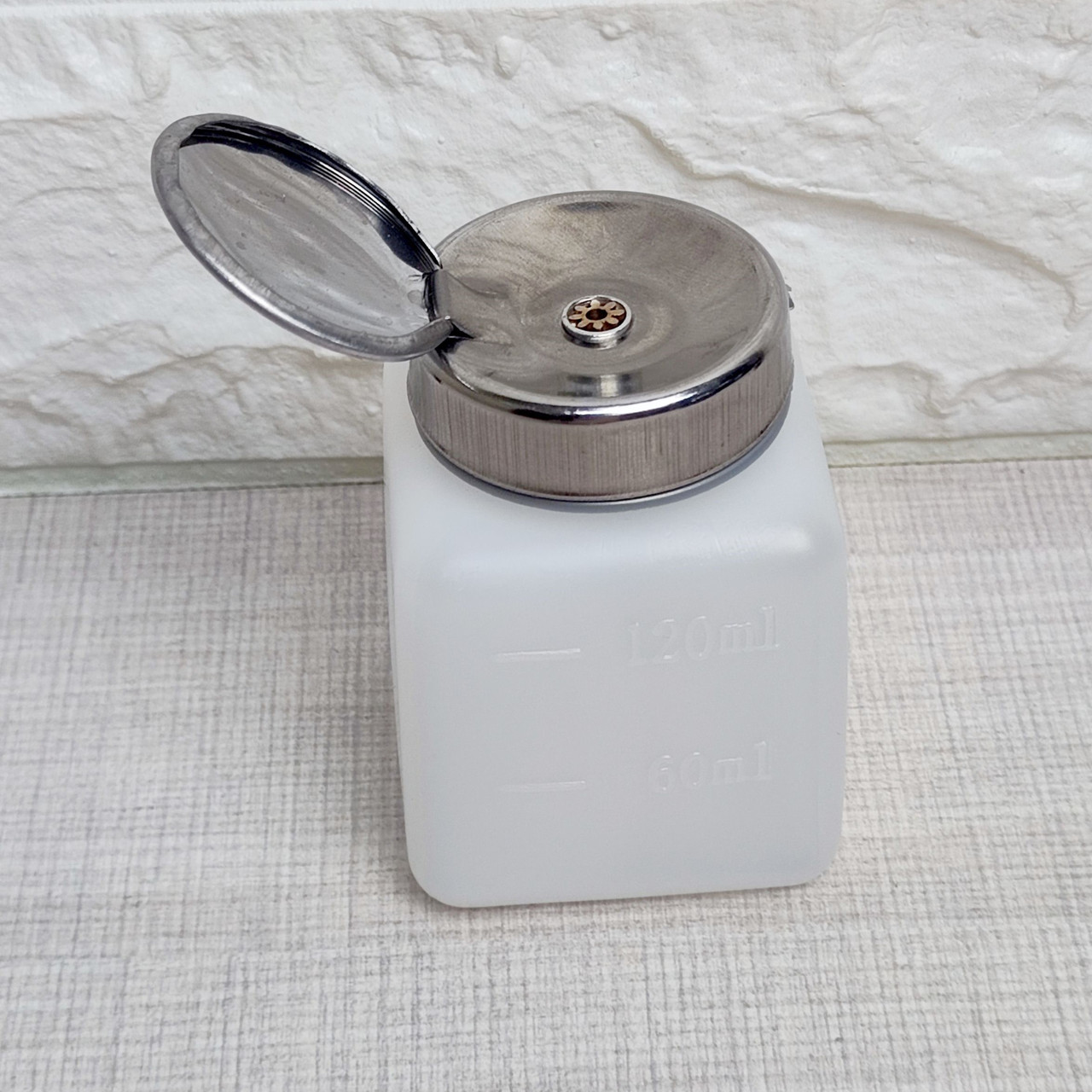 Пластиковий дозатор для рідин 120мл