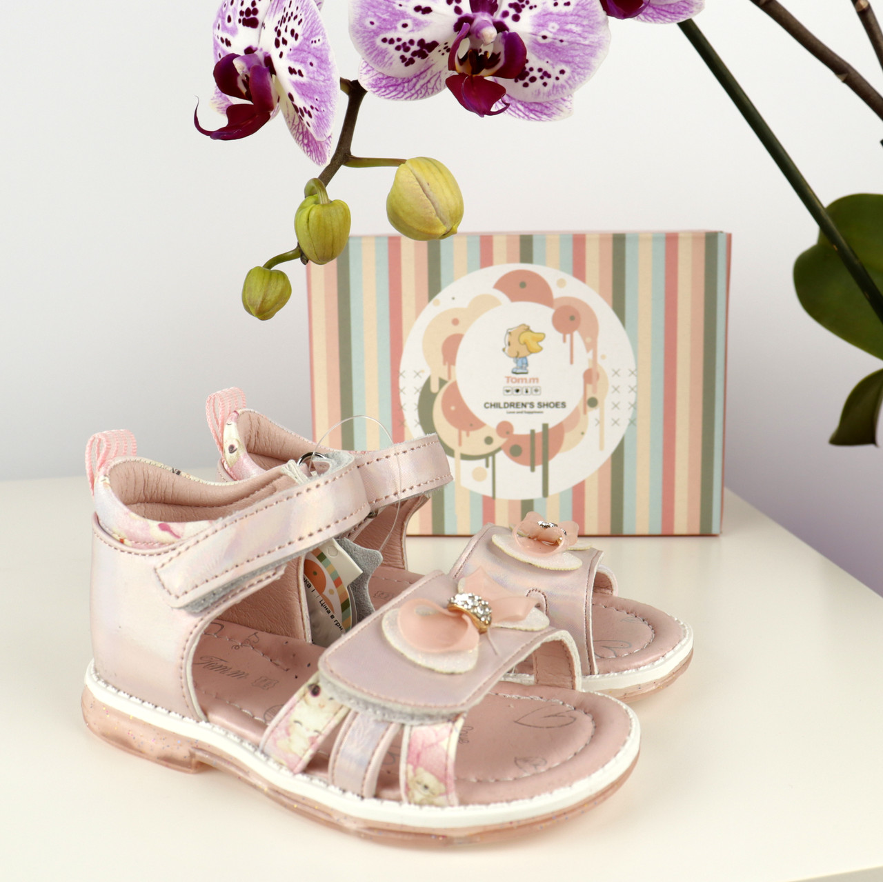 Босоніжки дитячі з відкритим носком зі шкіряною устілкою Том.м Рожеві