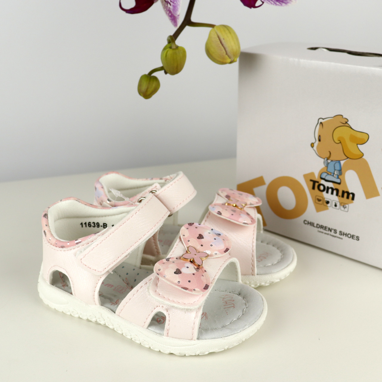 Рожеві босоніжки для дівчинки Tomm з бантиком і закритою п’яткою ТМ Tomm