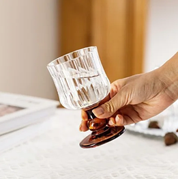 Келихи та фужери