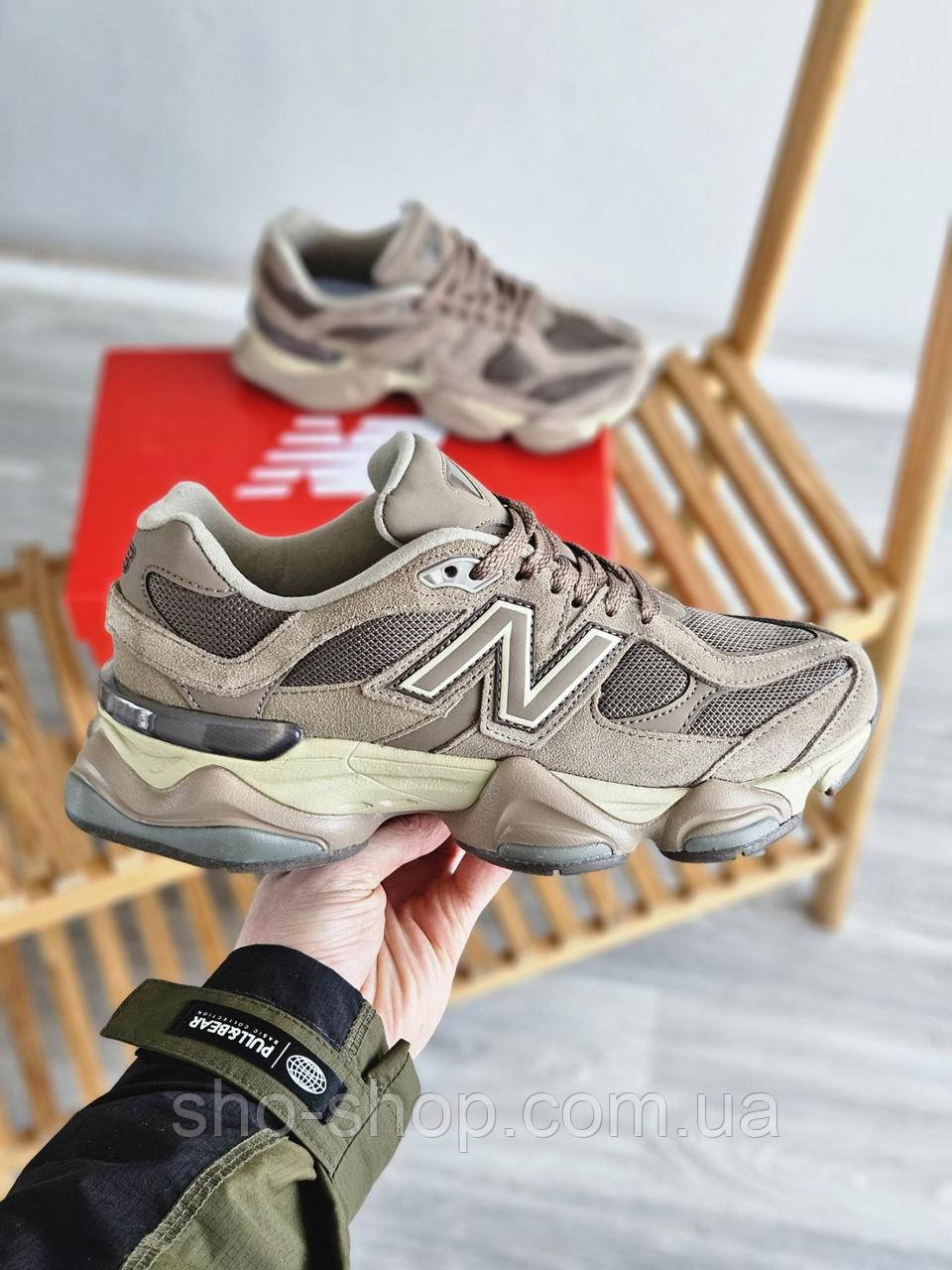 Кросівки New Balance 9060 beige brown