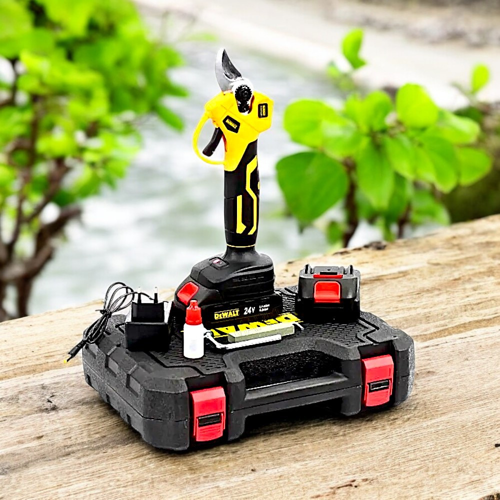 Електричний секатор DeWalt DCMPP540P1 з двома акумуляторами 24V 5AH Секатор садовий Деволт в кейсі